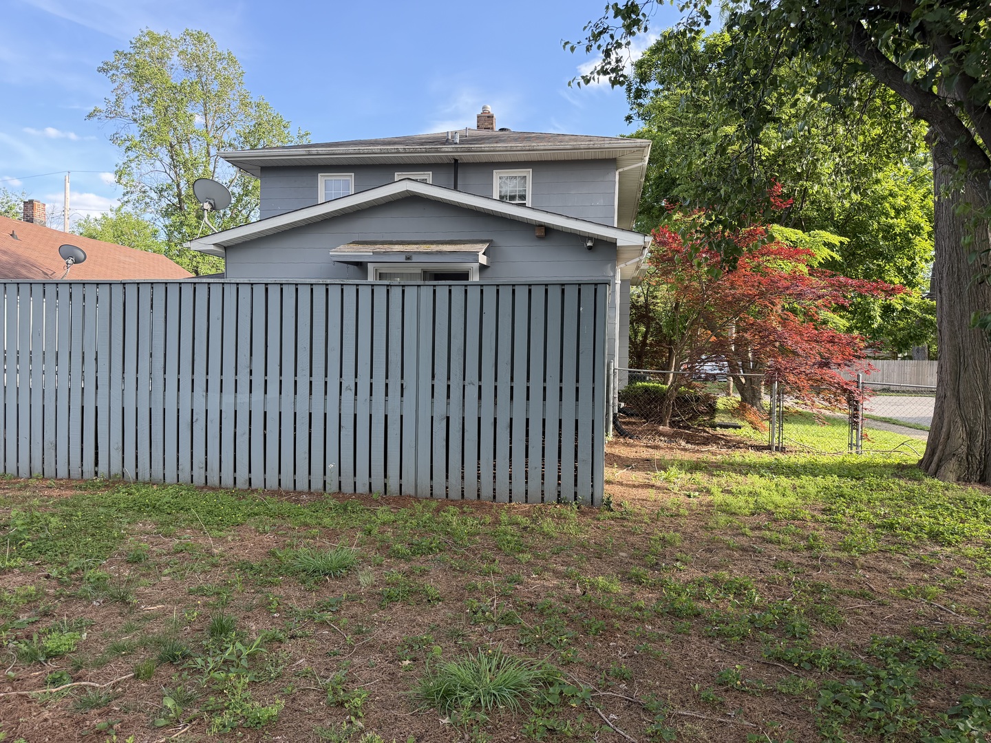 916 Illinois Avenue Property Photo 52