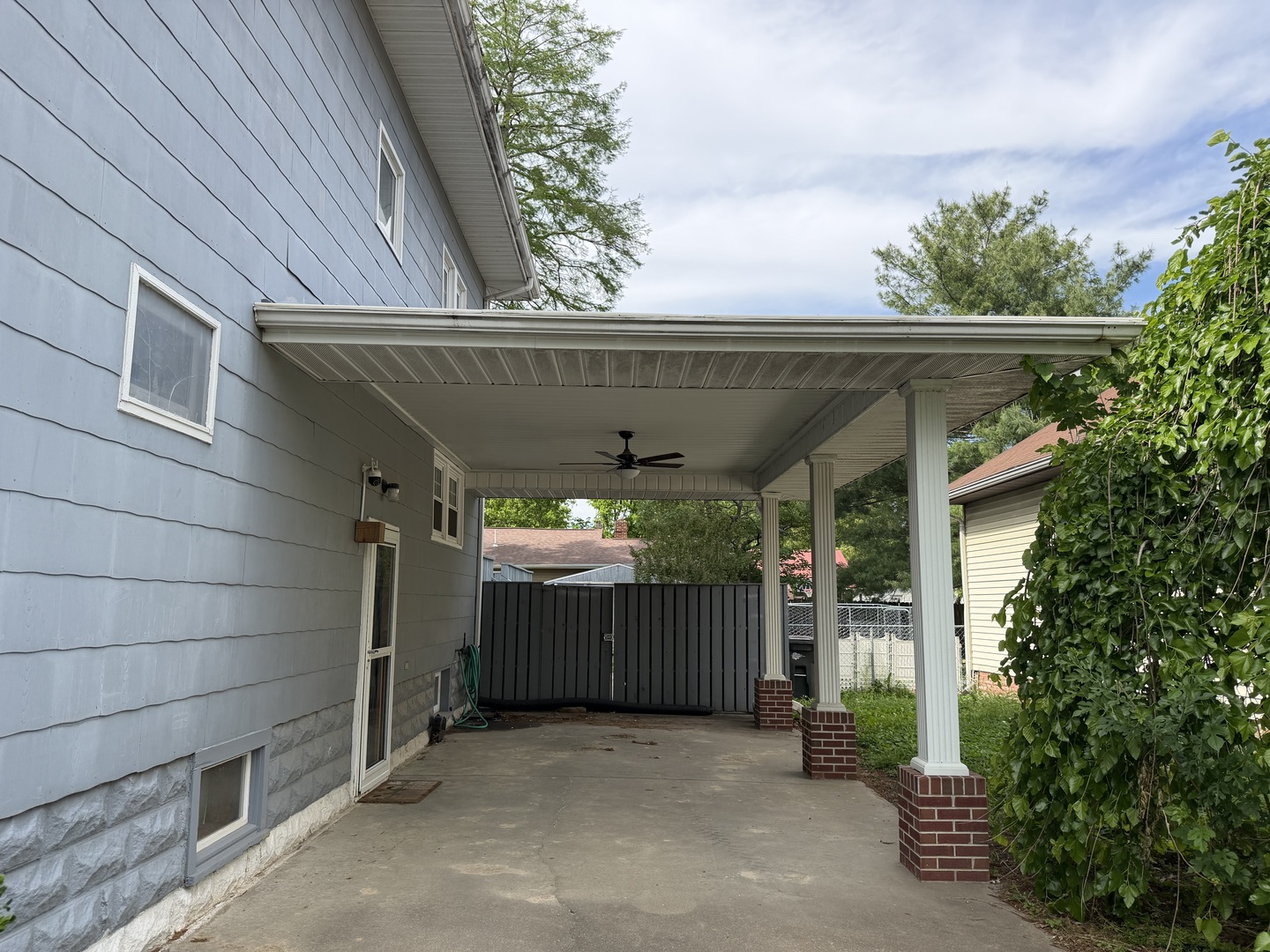 916 Illinois Avenue Property Photo 54