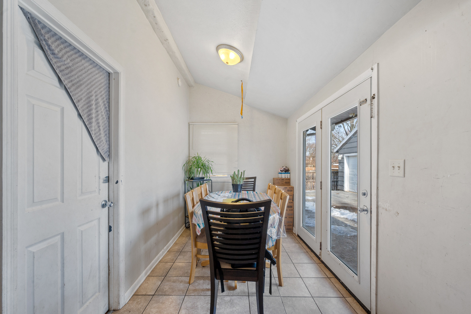 18351 Anthony Avenue Property Photo 12