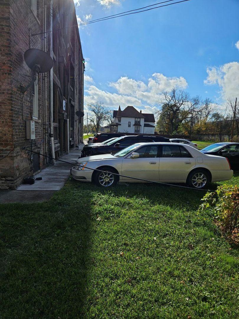 540 W 65th Street Property Photo 3
