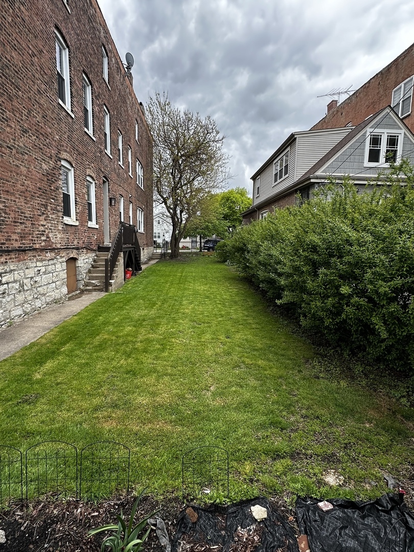 3209 S Racine Avenue Property Photo 2