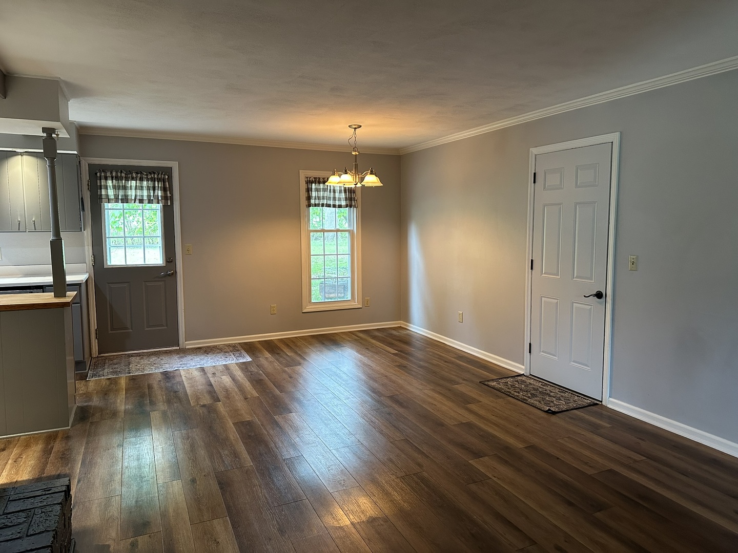 253 Park Crest Drive Property Photo 23