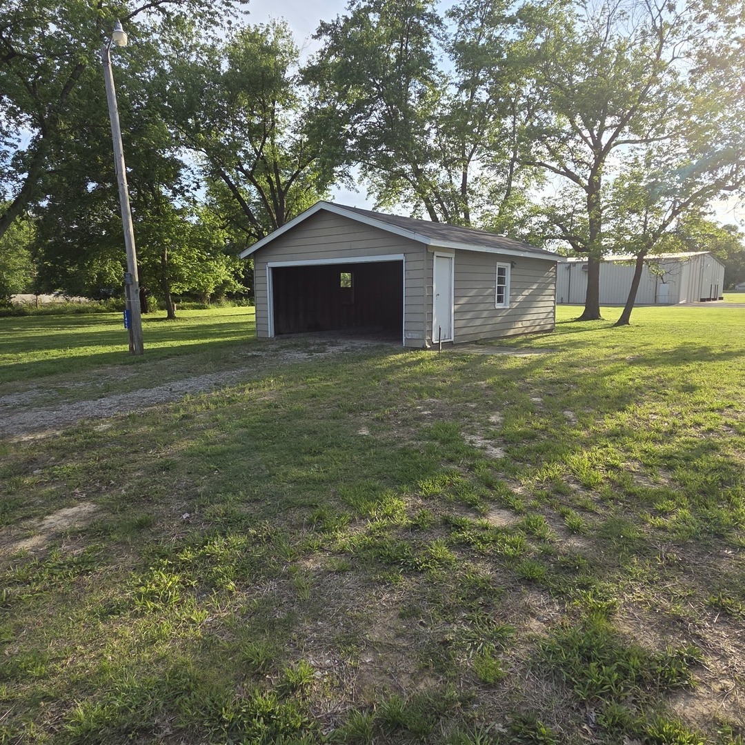 11495 N Brownsville Road Property Photo 4