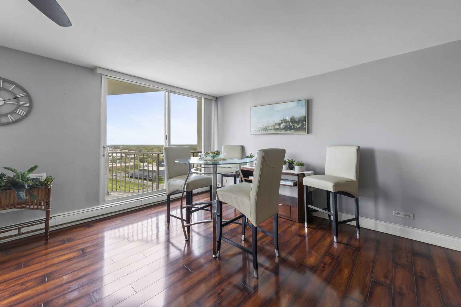 40 N Tower Road 14l Property Photo 4