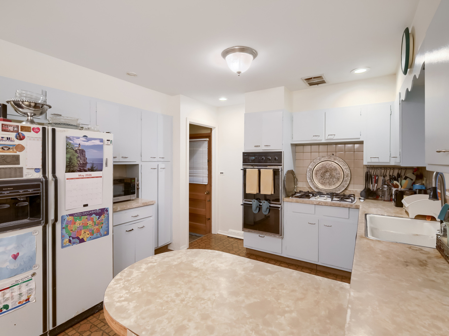 9308 Karlov Avenue Property Photo 4
