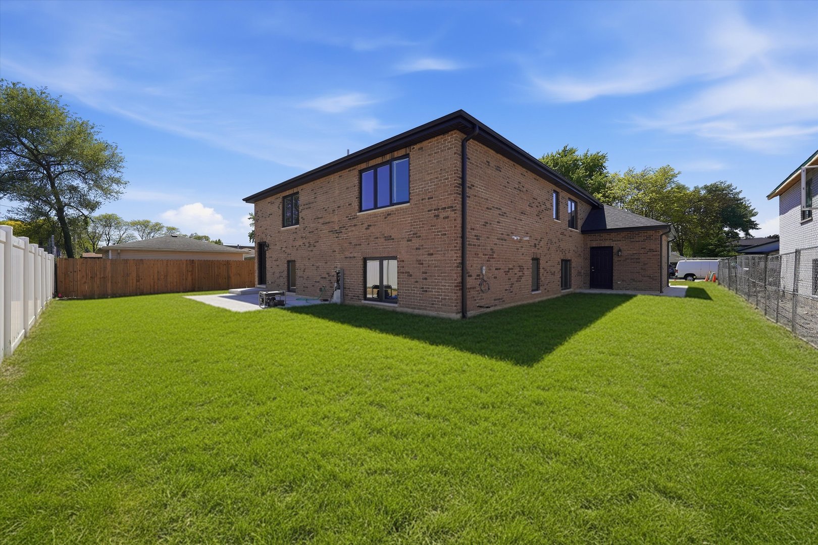 8011 S Oconto Avenue Property Photo 37