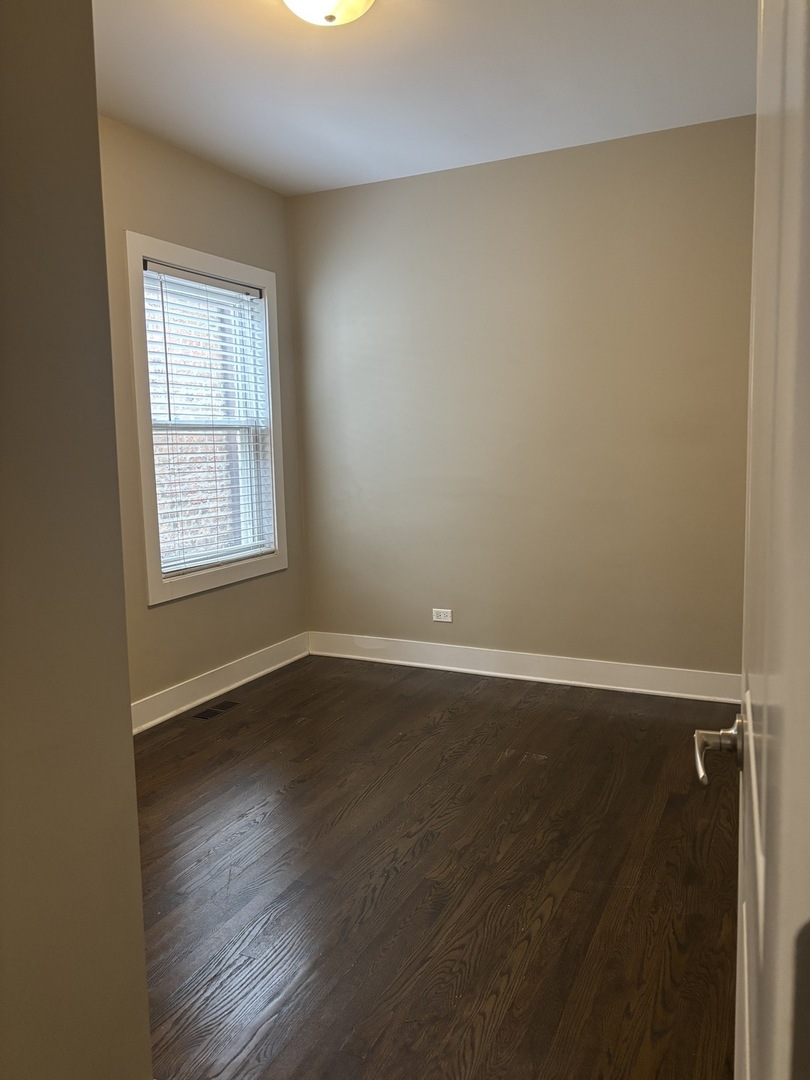 3132 N Lowell Avenue Property Photo 15
