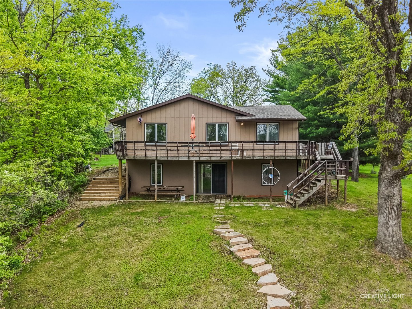 27 Clearwater Point Property Photo 2