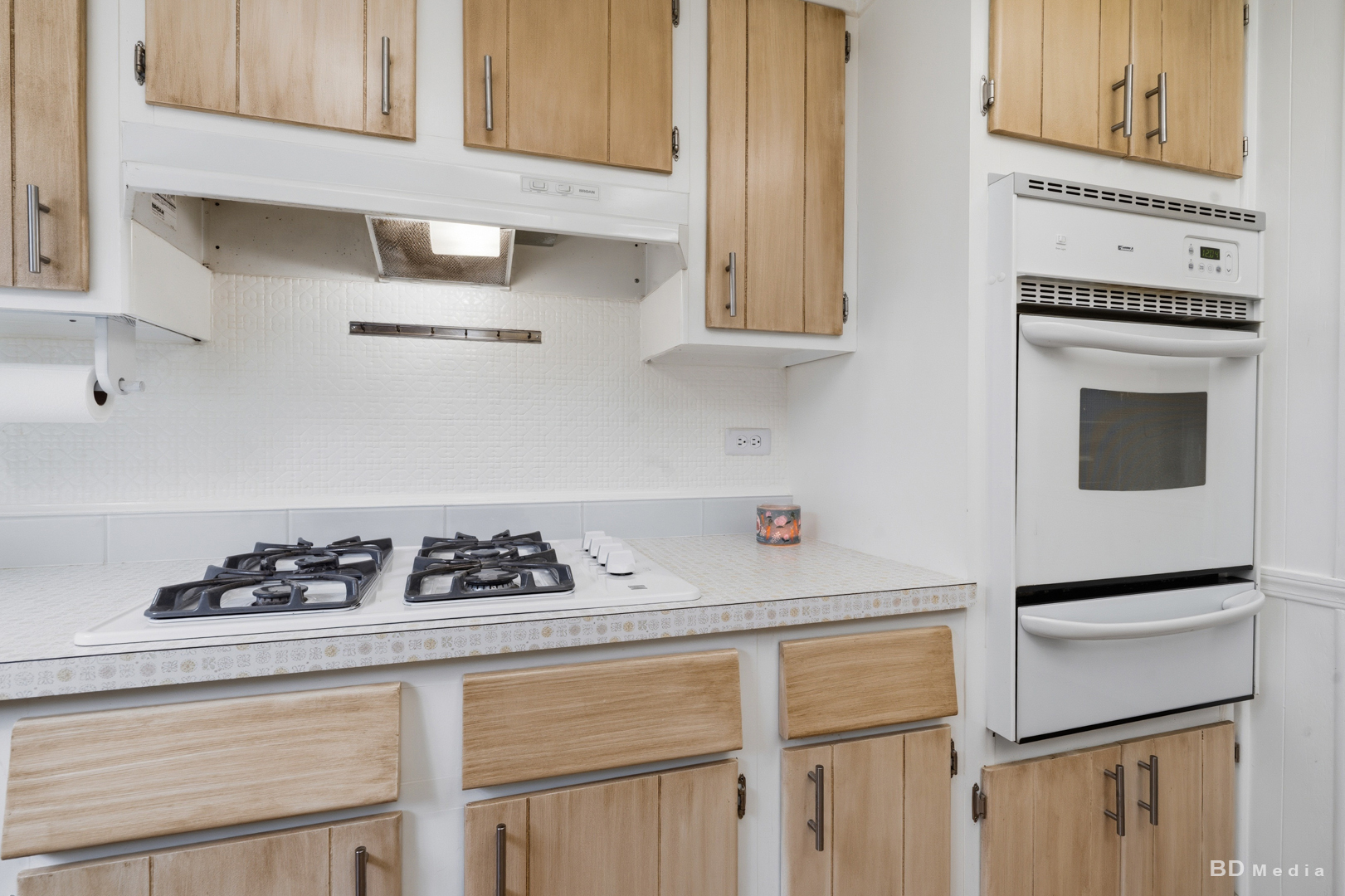 9826 Nottingham Avenue Property Photo 11