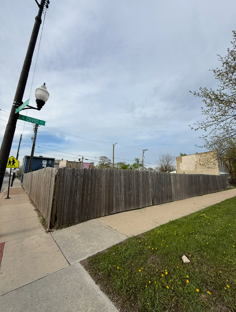 3964 W Ohio Street Property Photo 1