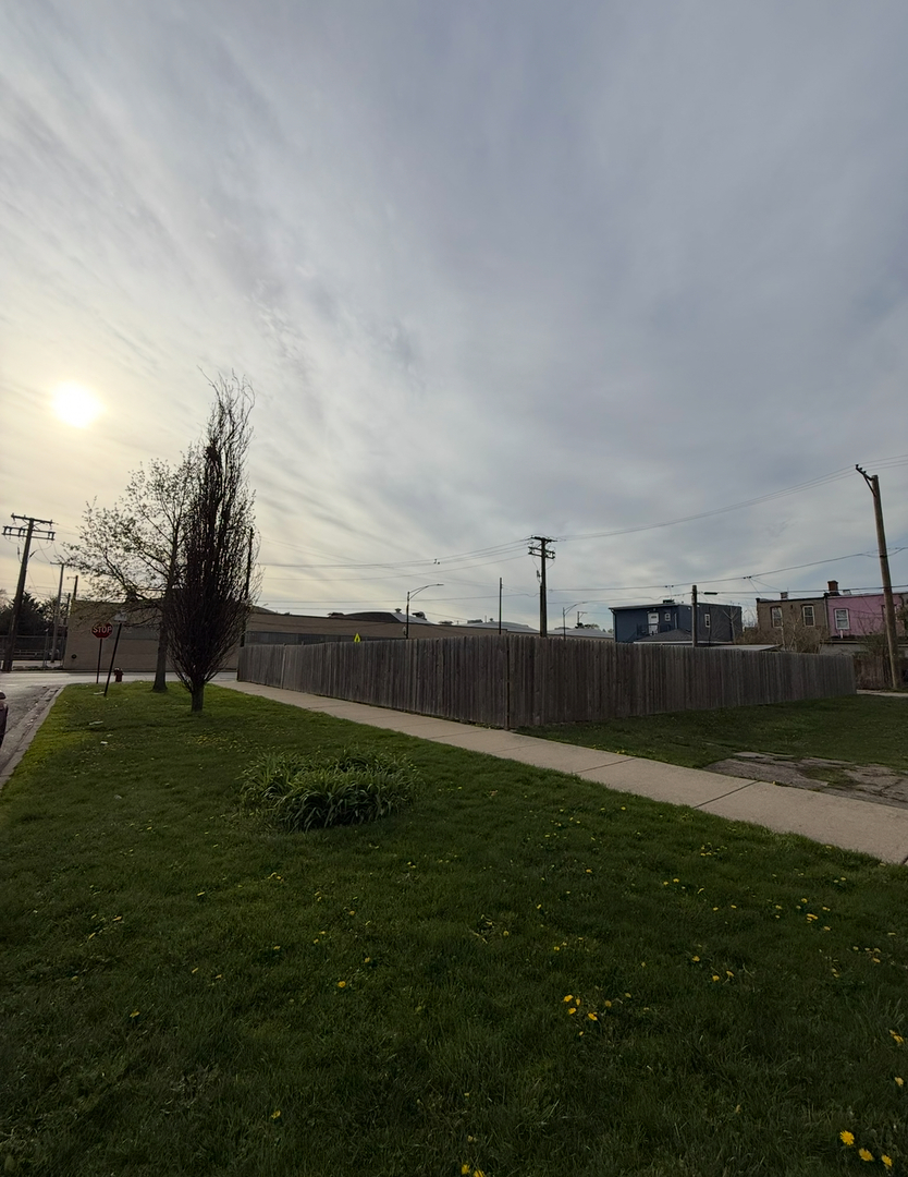 3964 W Ohio Street Property Photo 6