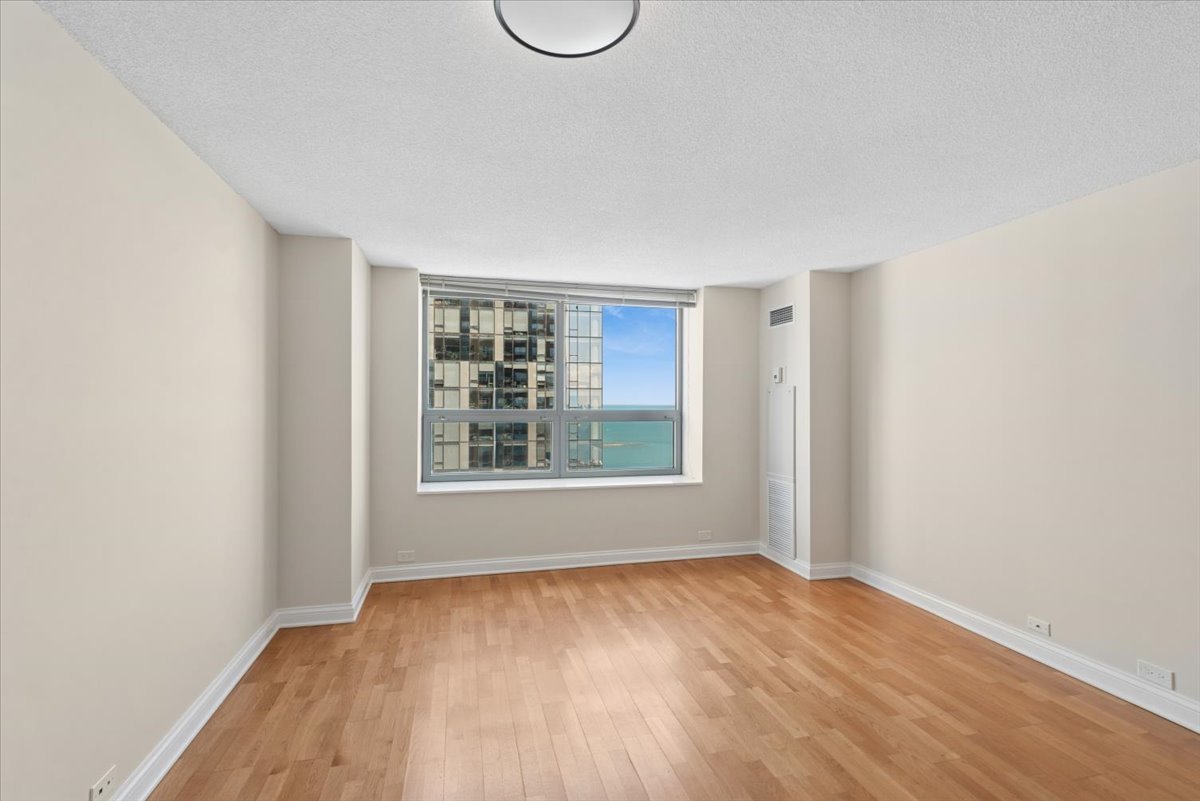 474 N Lake Shore Drive 4003 Property Photo 2