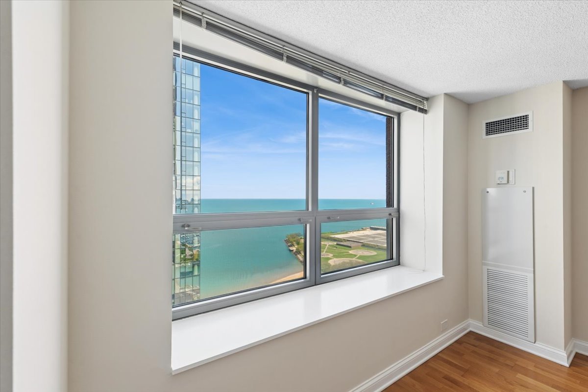 474 N Lake Shore Drive 4003 Property Photo 5