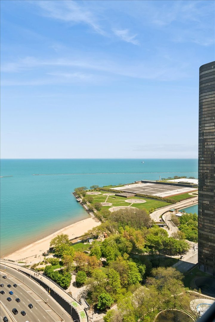 474 N Lake Shore Drive 4003 Property Photo 17