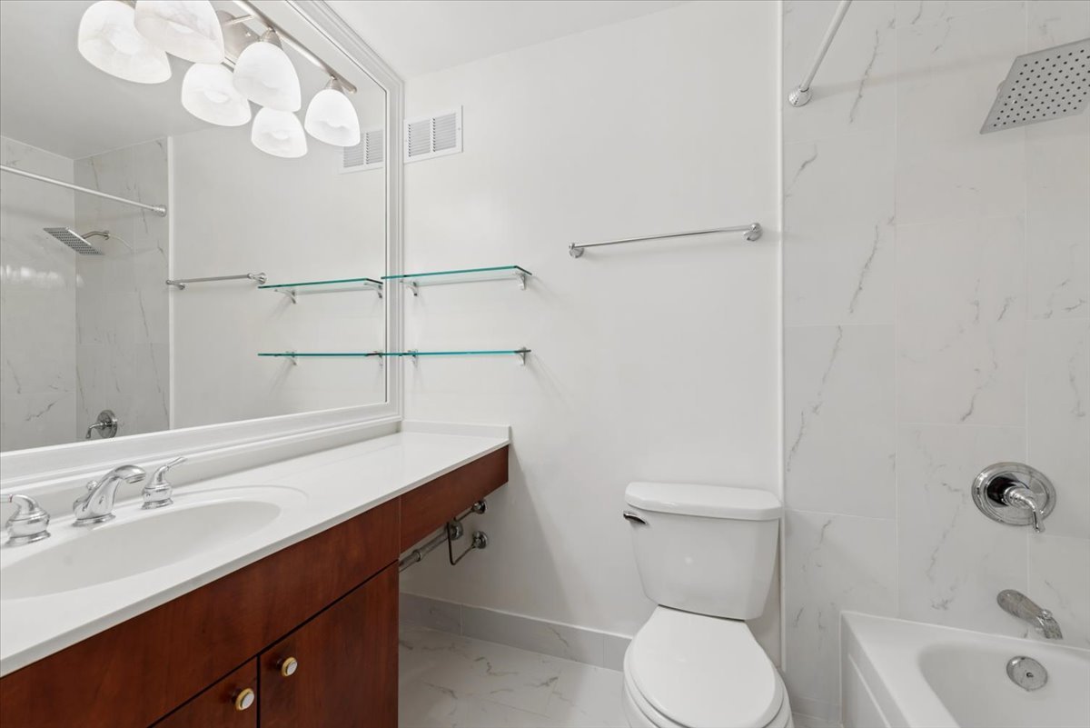 474 N Lake Shore Drive 4003 Property Photo 20