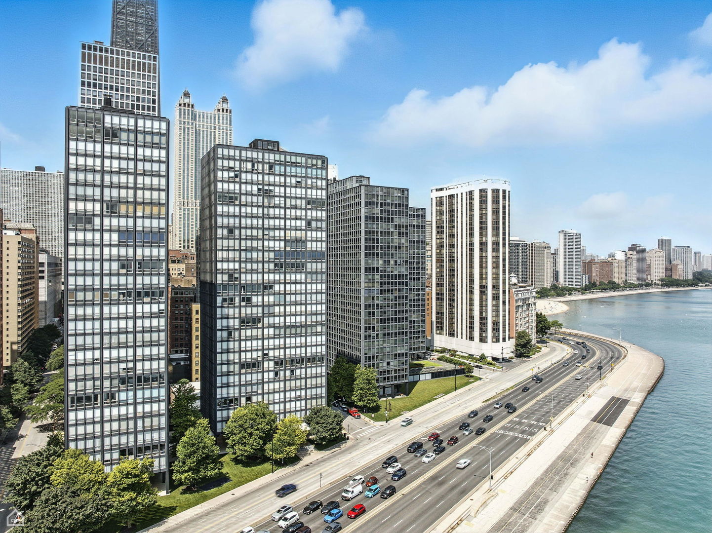 860 N Lake Shore Drive 3k Property Photo 20