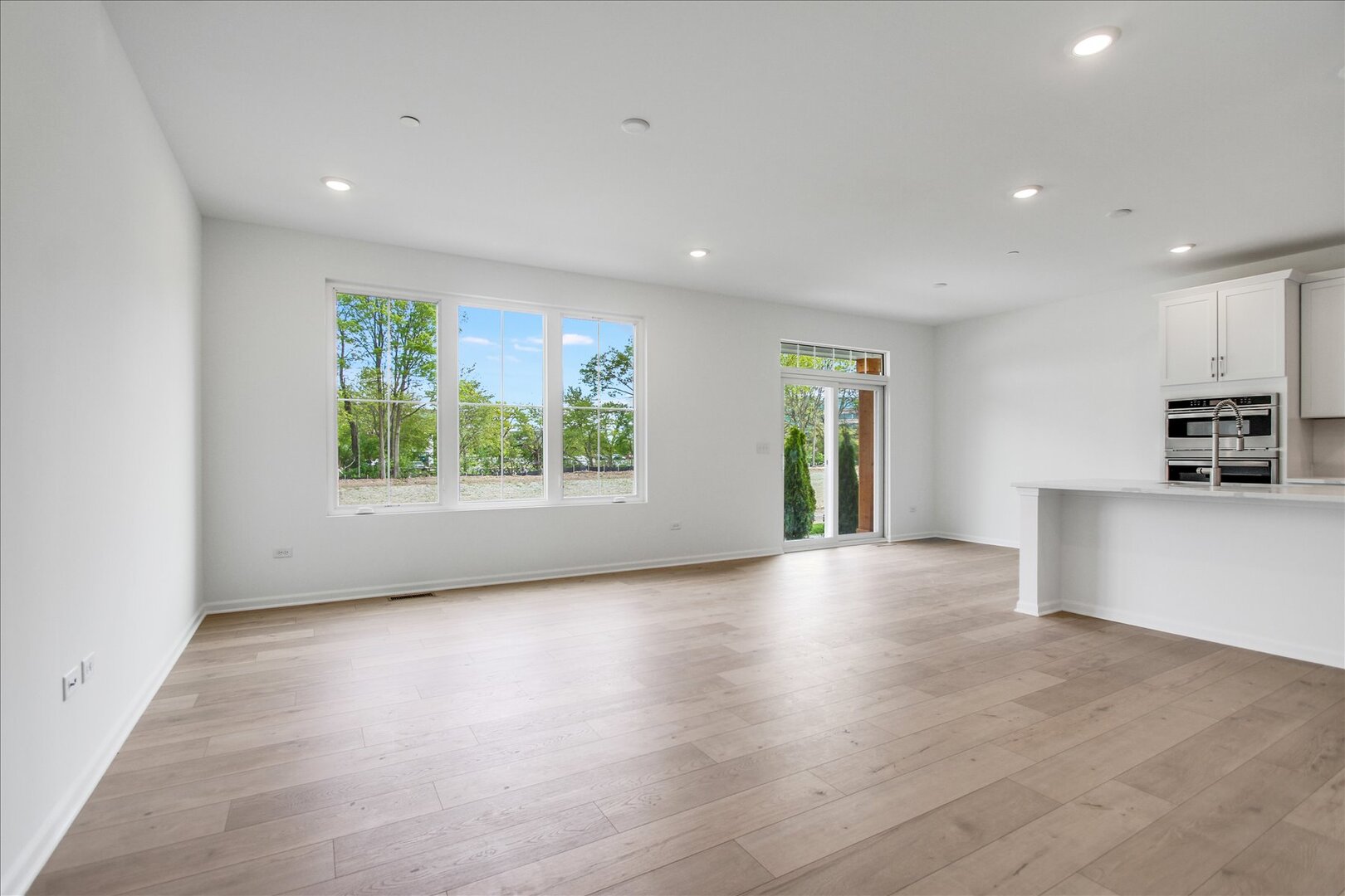 104 Sterling Drive Property Photo 3