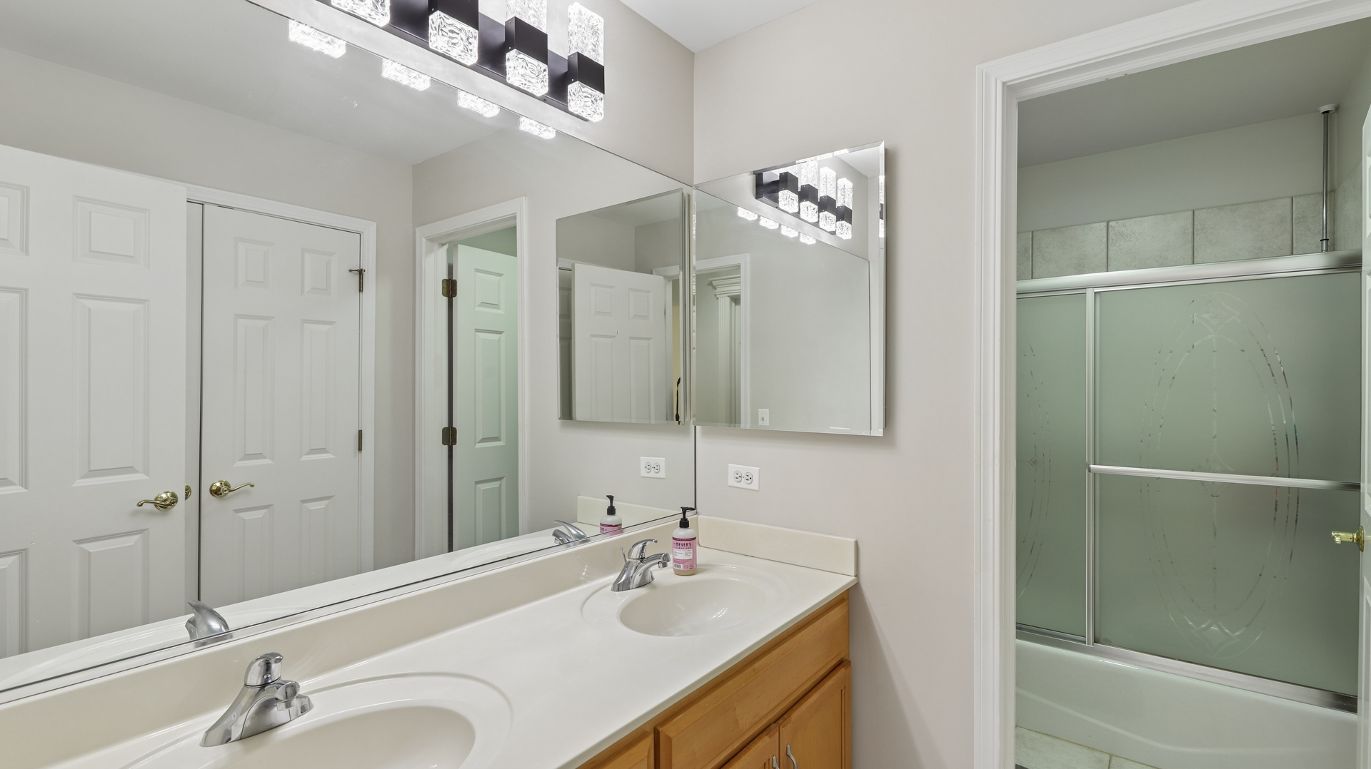 2775 Ginger Woods Drive Property Photo 20