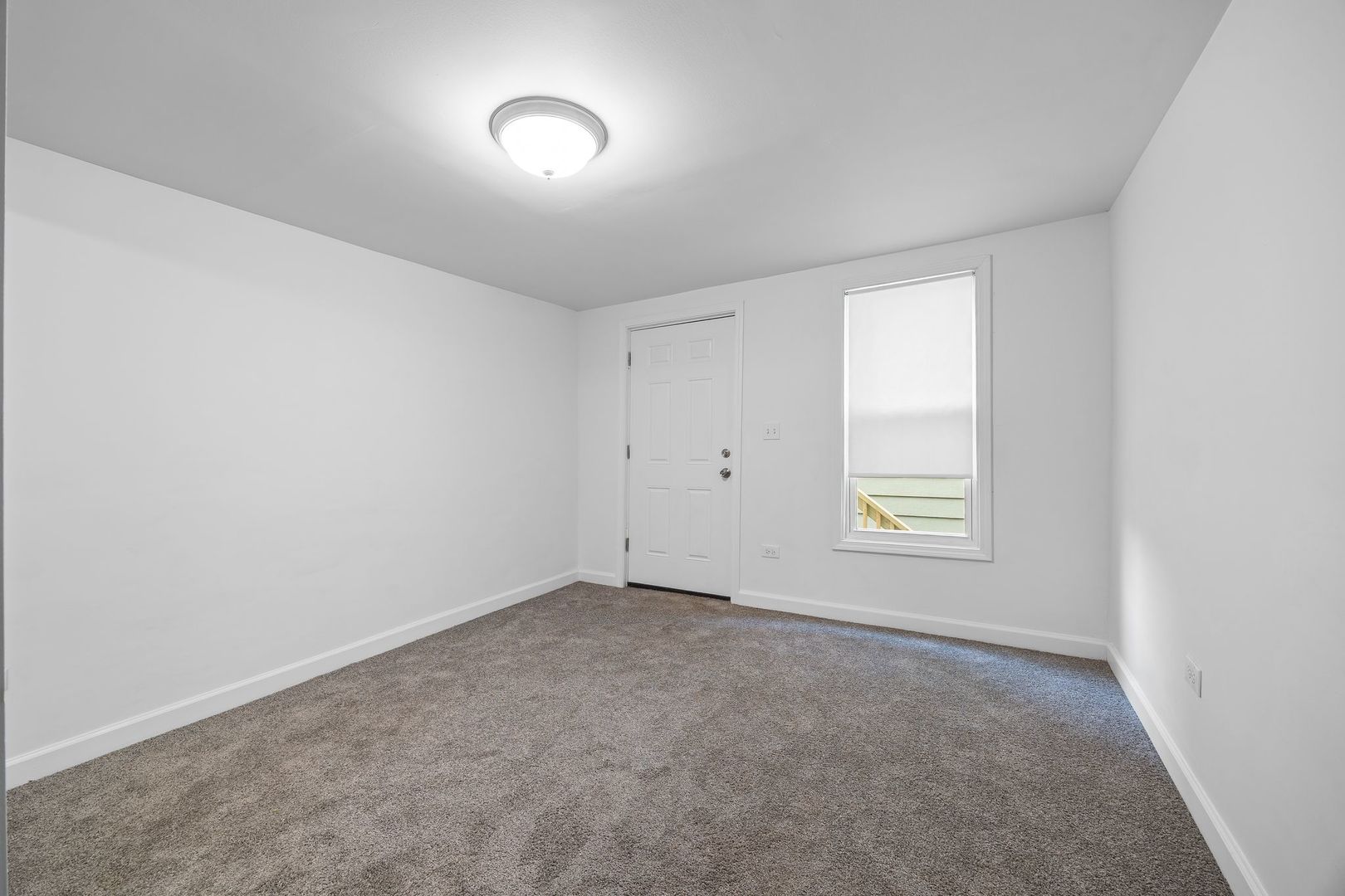 3017 E 83rd Street Property Photo 16