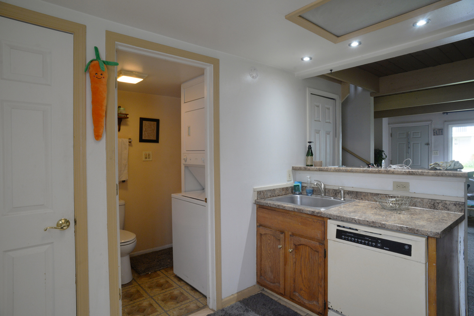 375 Meadow Green Lane Property Photo 4