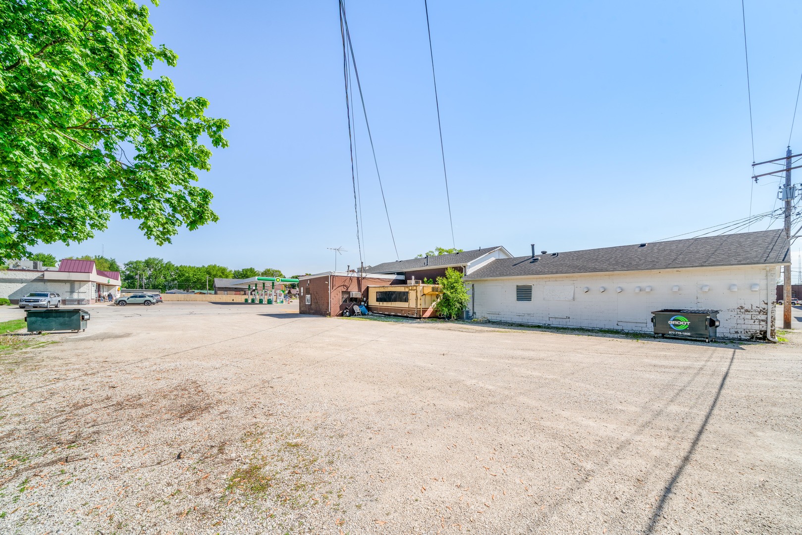 207 W Si Johnson Street Property Photo 8