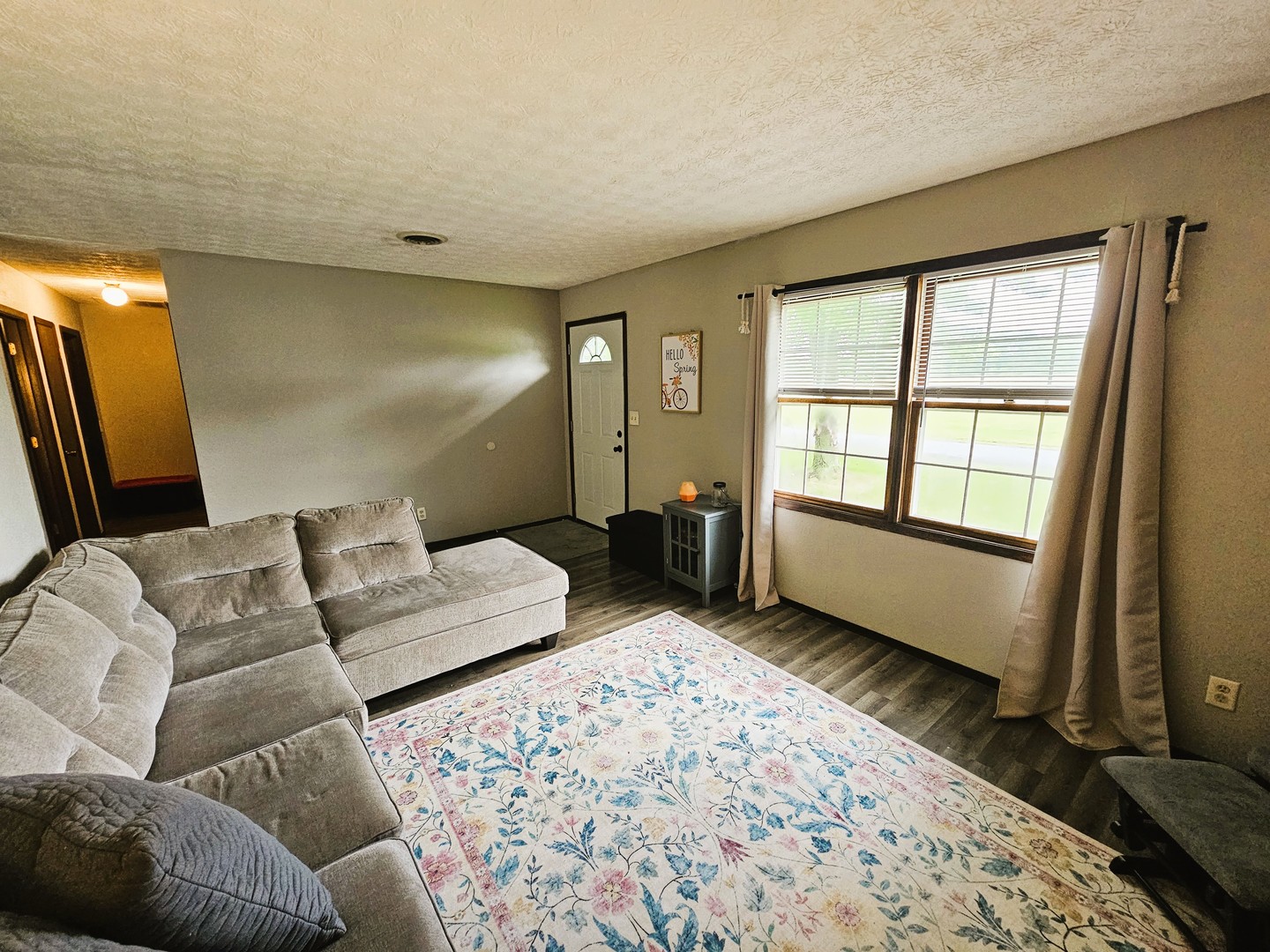 1521 Triangle Street Property Photo 8