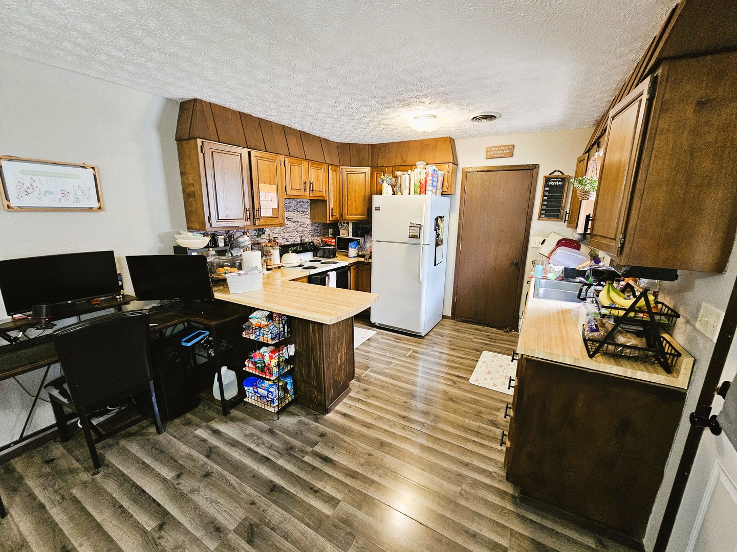 1521 Triangle Street Property Photo 11
