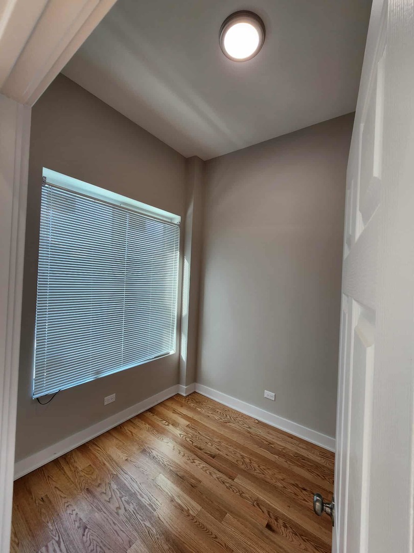 6321 S Eberhart Avenue 2 Property Photo 7