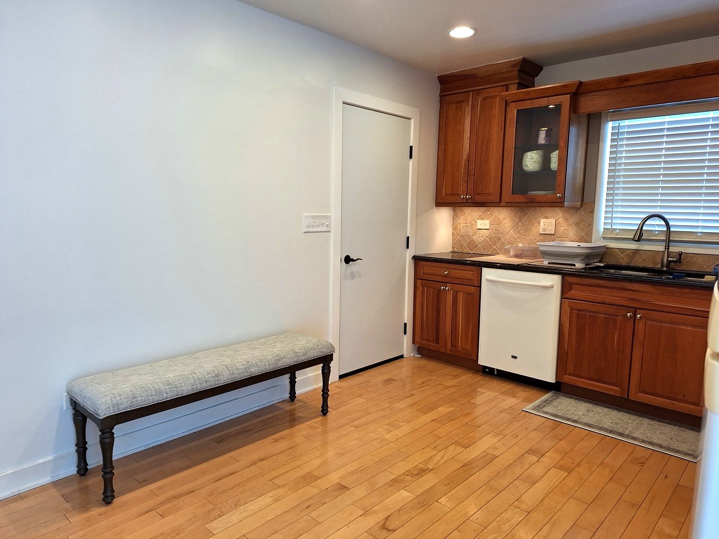 227 Juneway Terrace Property Photo 8