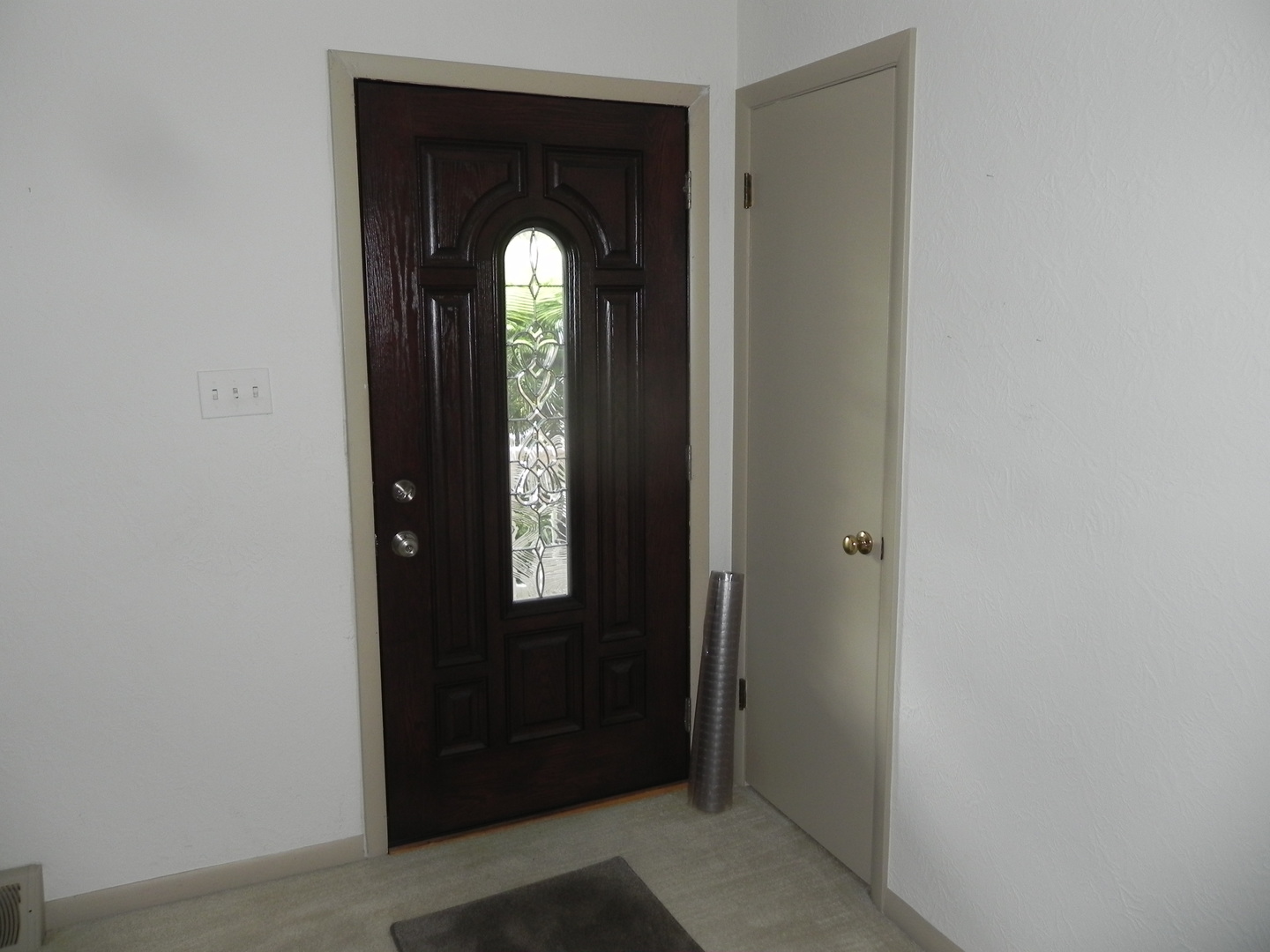 9 E North Court Property Photo 3