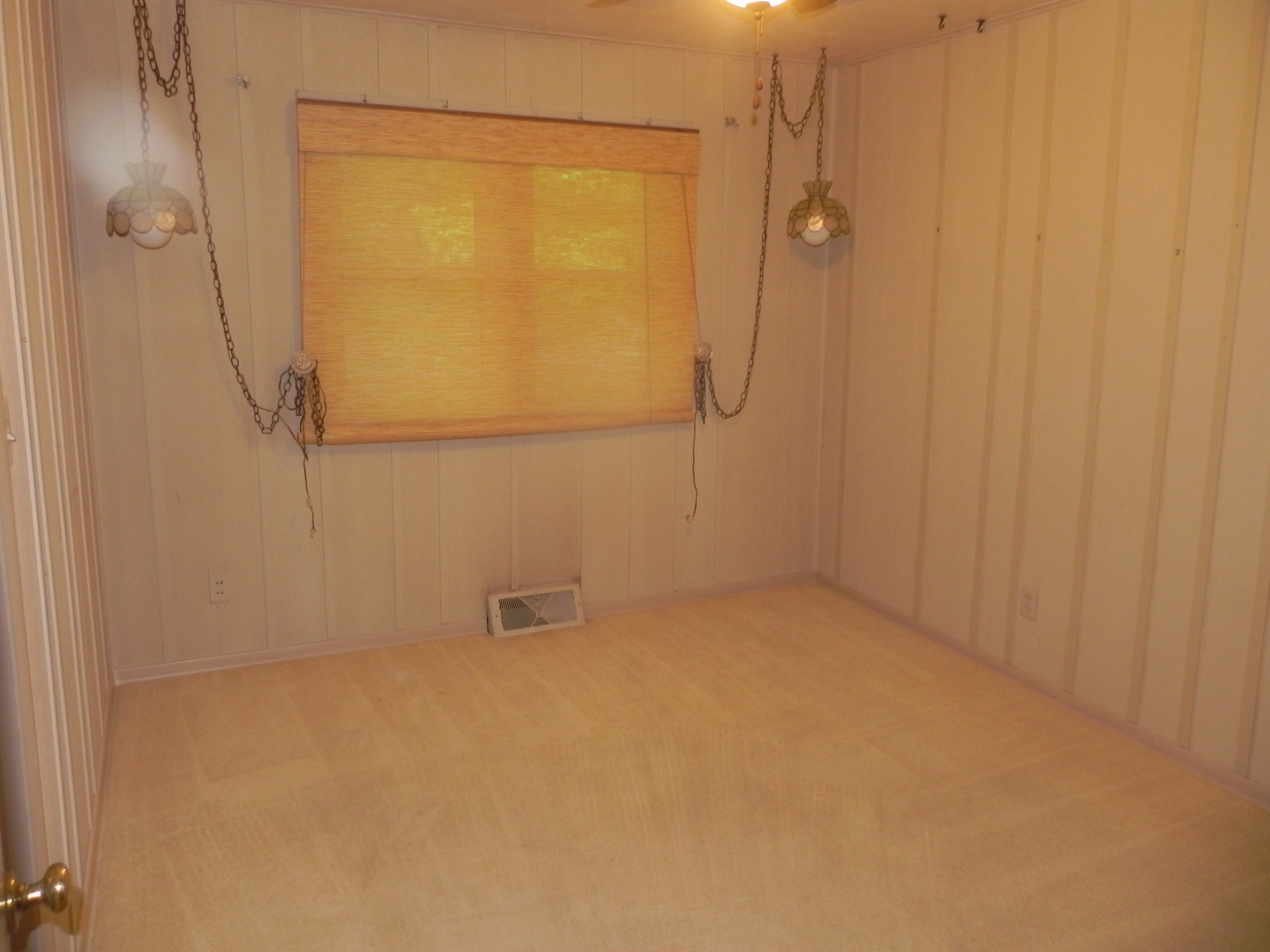 9 E North Court Property Photo 10