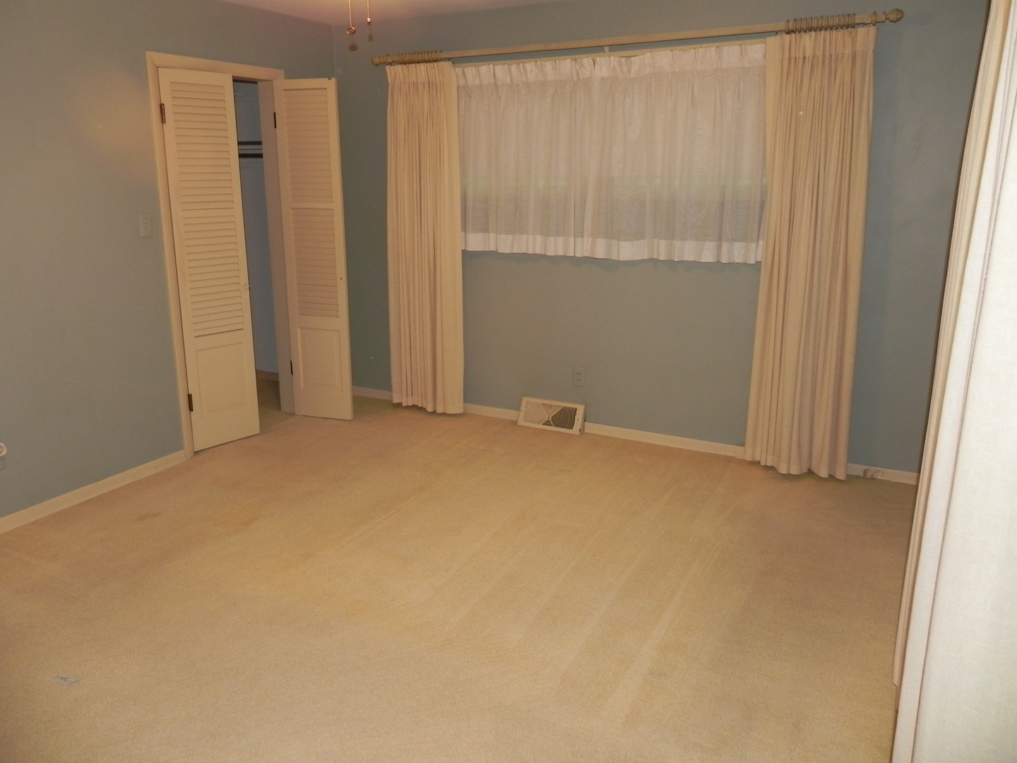 9 E North Court Property Photo 15