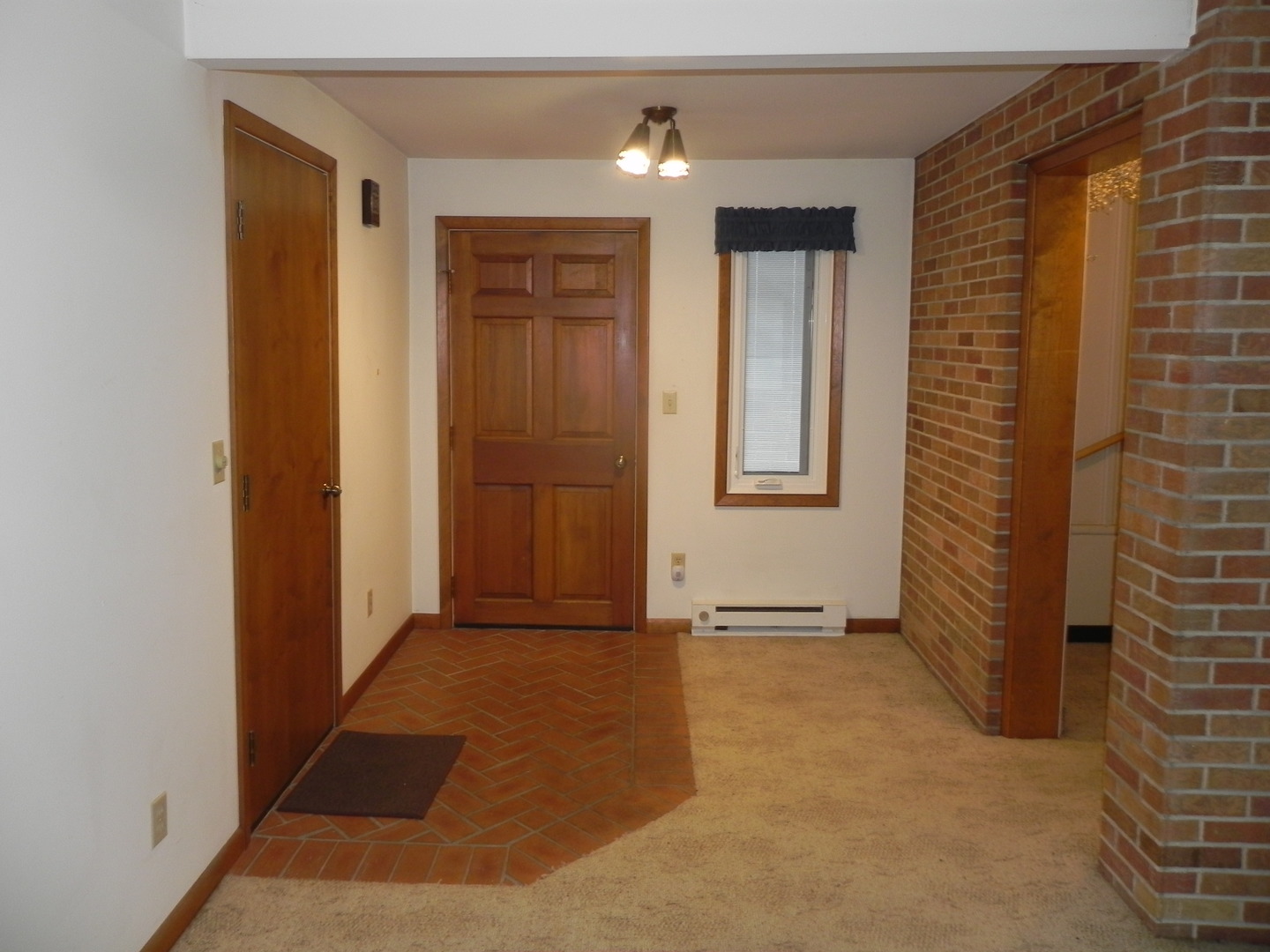 9 E North Court Property Photo 16