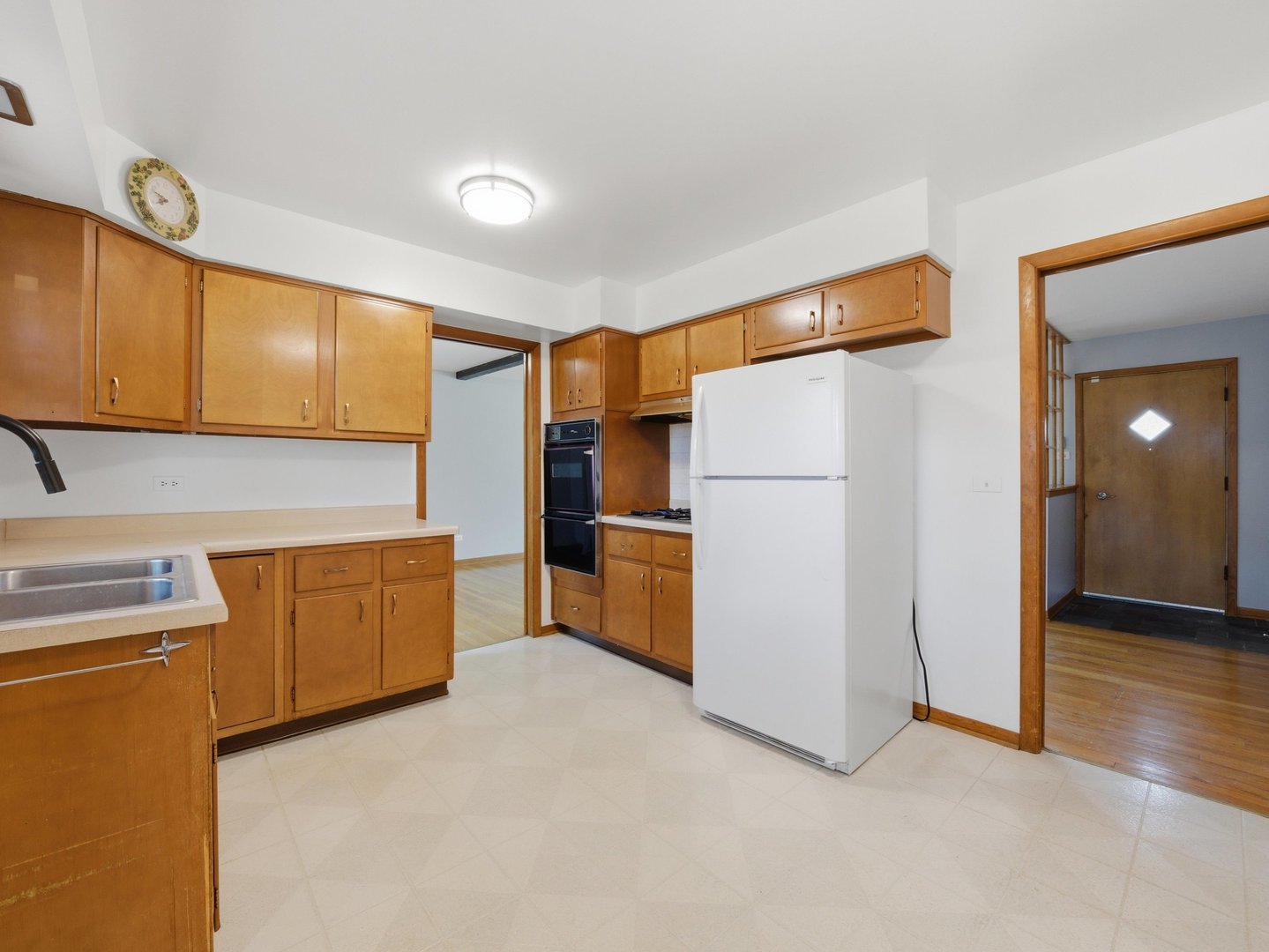 18345 Pierce Avenue Property Photo 8