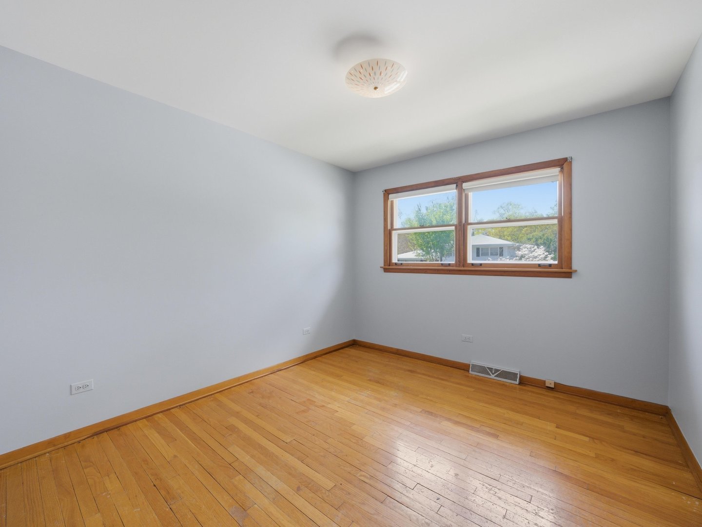 18345 Pierce Avenue Property Photo 14