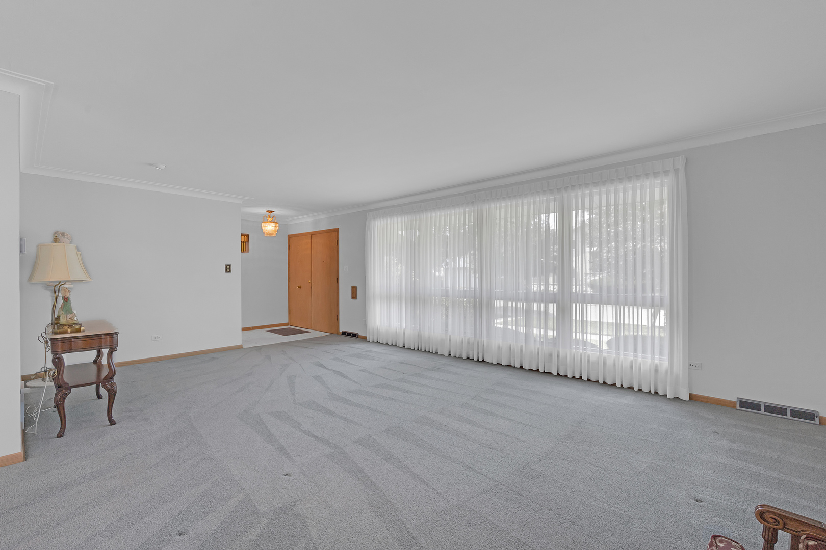 9700 S Kolmar Avenue Property Photo 5