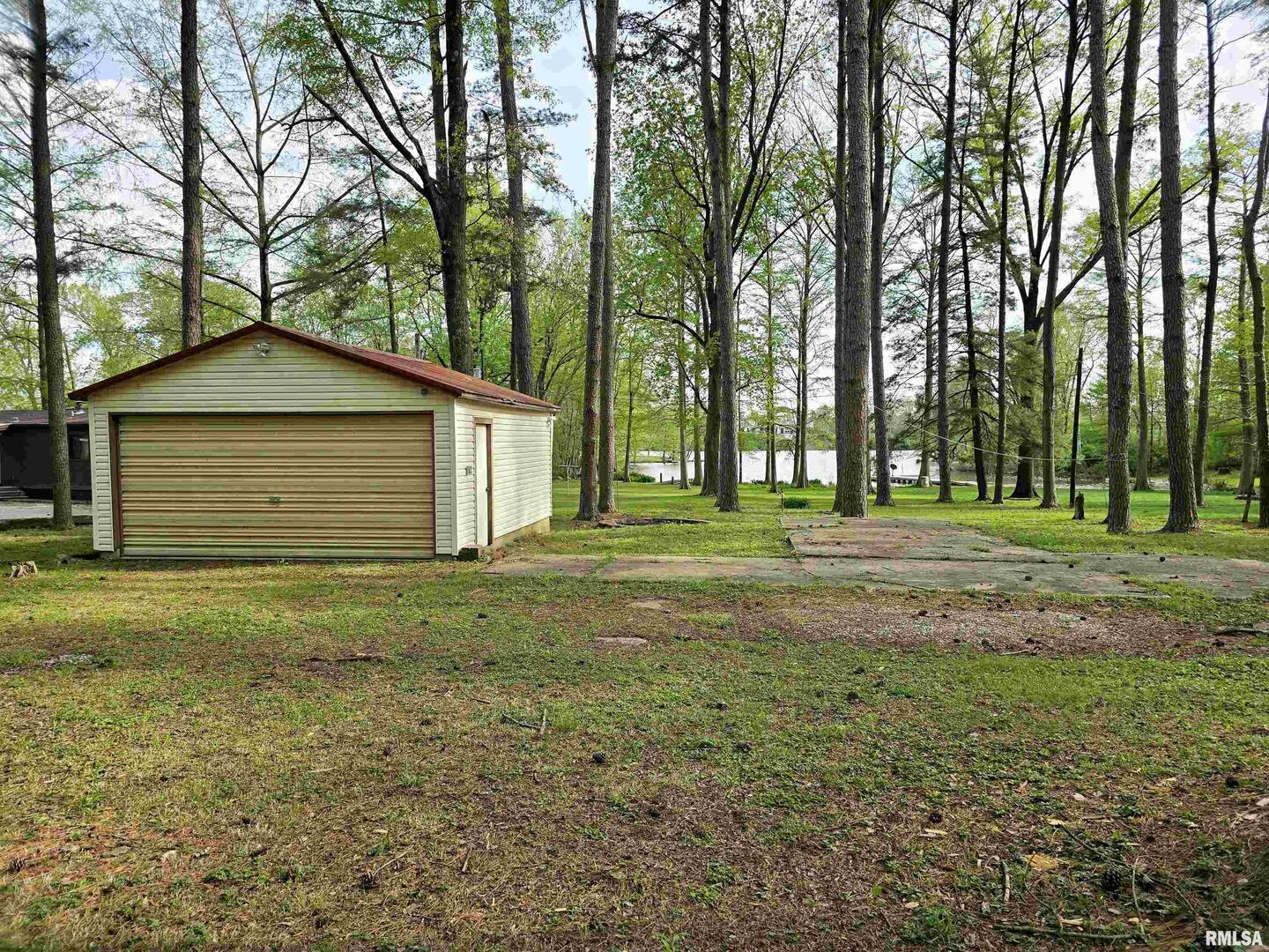 1831 Duck Lane Property Photo 3
