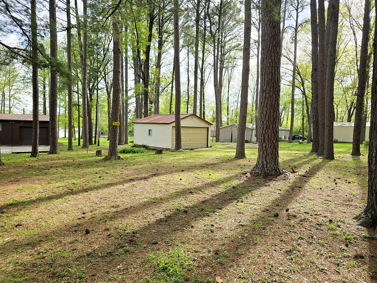 1831 Duck Lane Property Photo 4