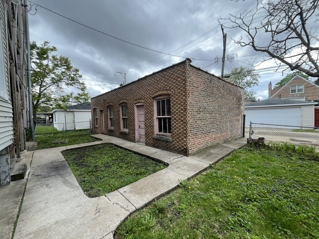 8620 S Drexel Avenue Property Photo 5