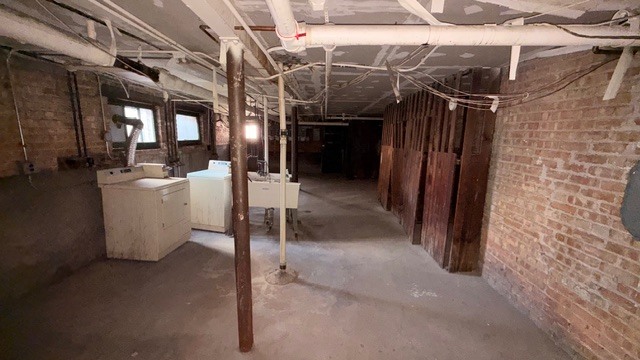 8620 S Drexel Avenue Property Photo 8
