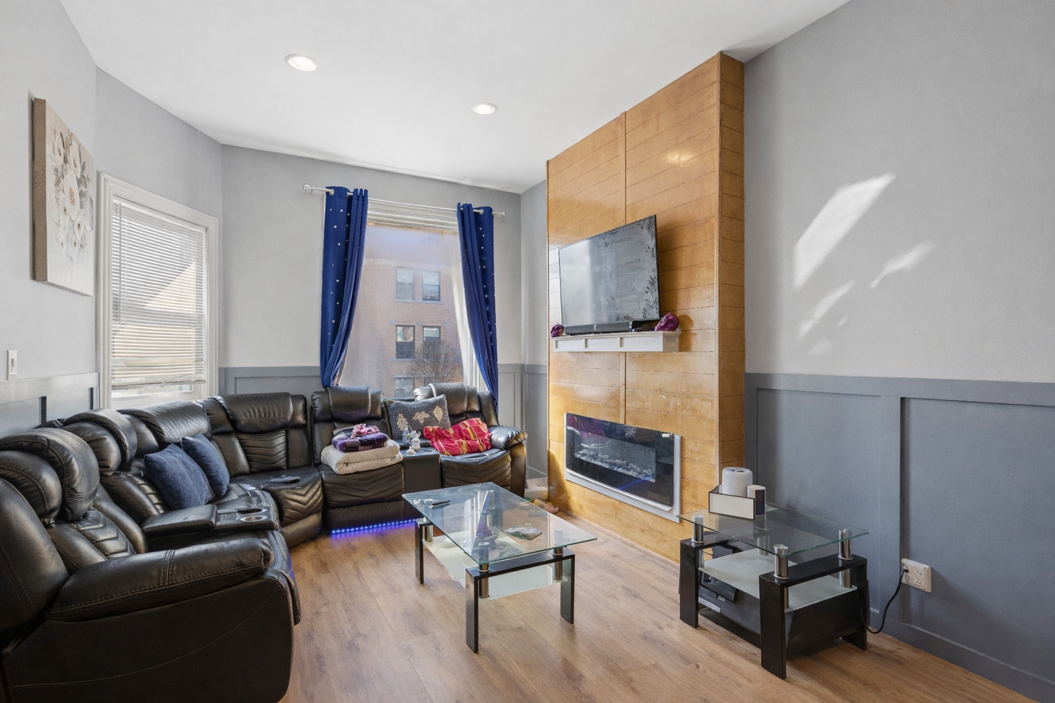 4411 S Calumet Avenue Property Photo 2