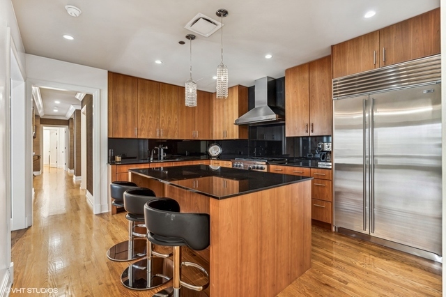 840 N Lake Shore Drive 1002 Property Photo 15