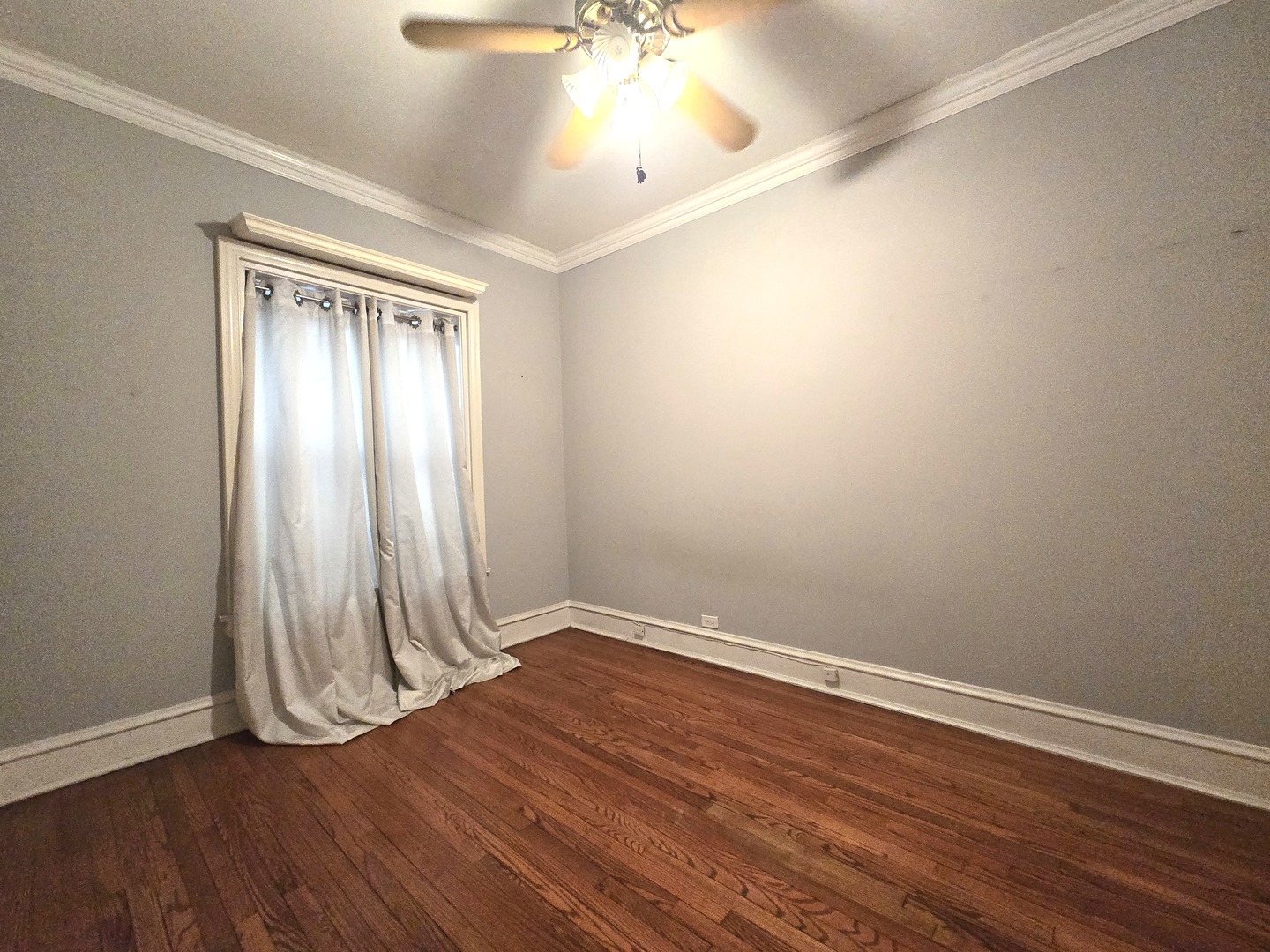 548 W Brompton Avenue 1e Property Photo 12