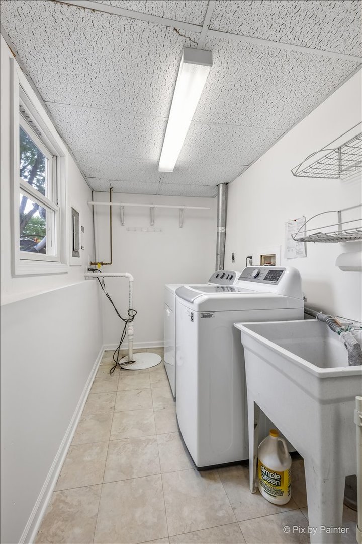 960 Independence Avenue Property Photo 23