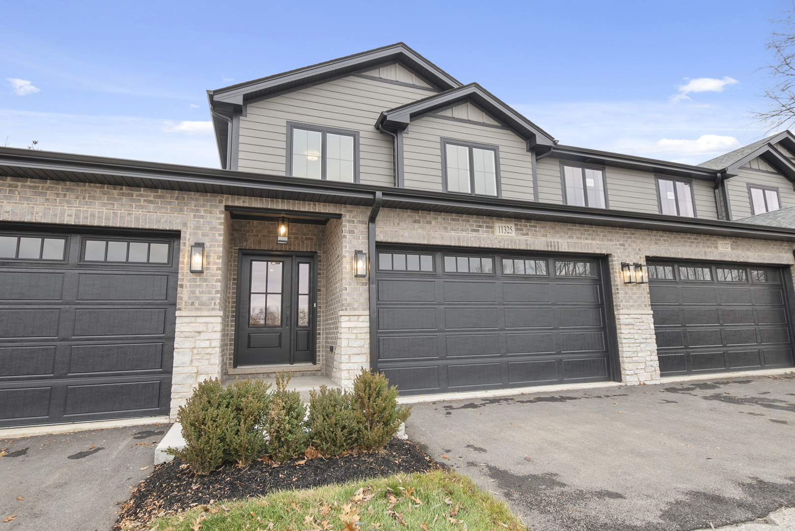 11315 1st Street Property Photo 1