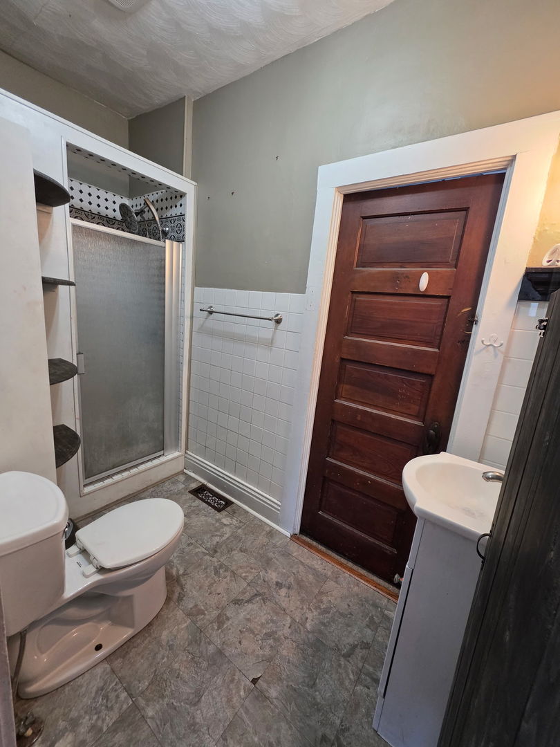 300 W Allmon Street Property Photo 7