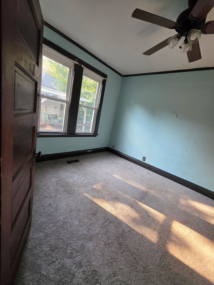 300 W Allmon Street Property Photo 8