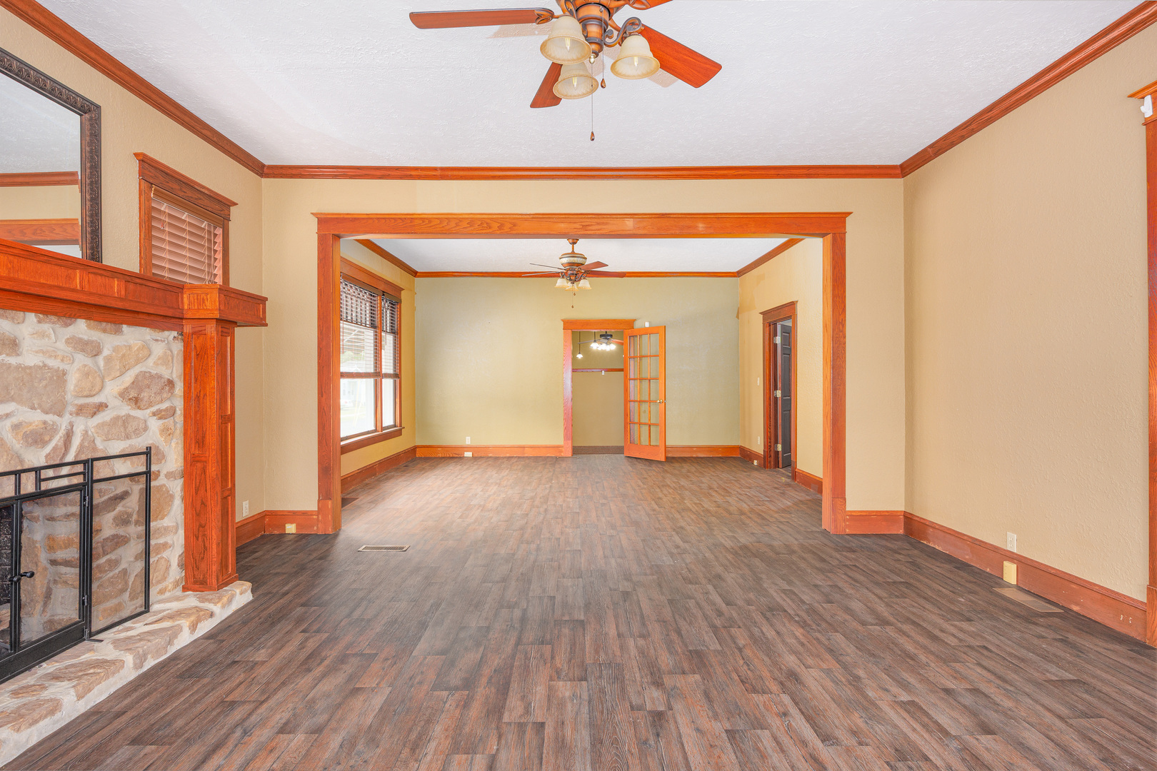 1015 W Main Street Property Photo 7