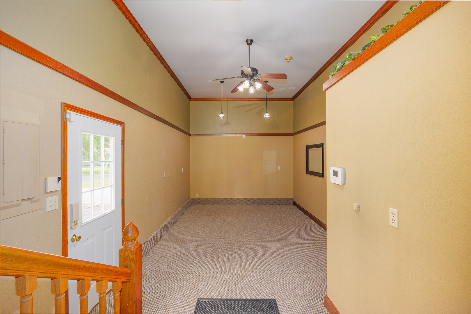 1015 W Main Street Property Photo 10