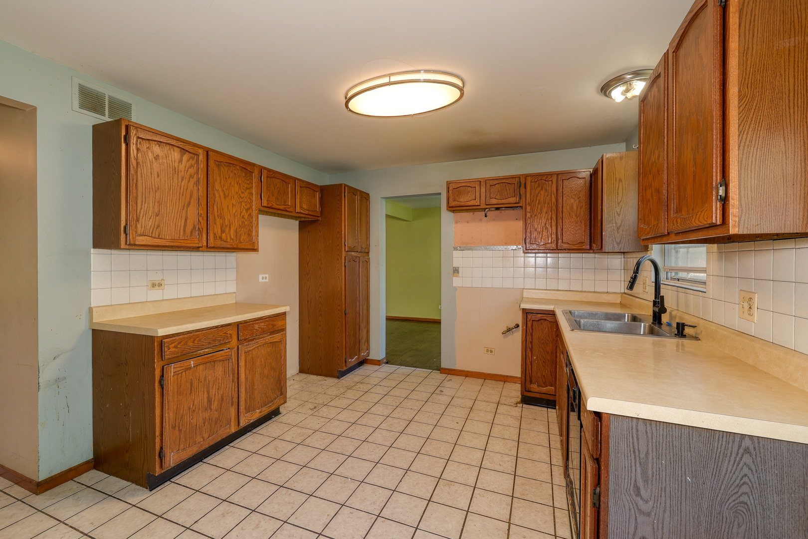 130 Canton Lane Property Photo 4